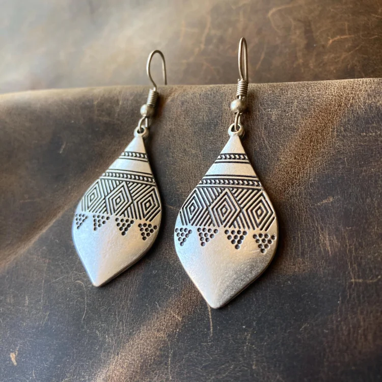 Vintage Bohemian Teardrop Engraved Pattern Silver Earrings - Image 3