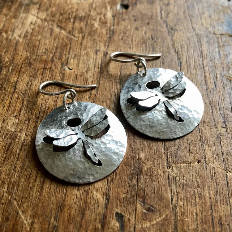 Vintage Circular Hollow Dragonfly Earrings - Image 2