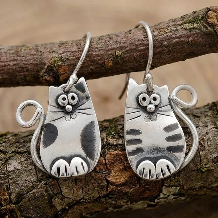 Vintage Creative Cute Cat Earrings - Image 2