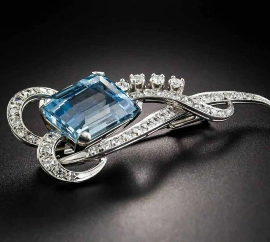 Vintage Emerald Cut Aquamarine Sapphire Brooch - Image 3