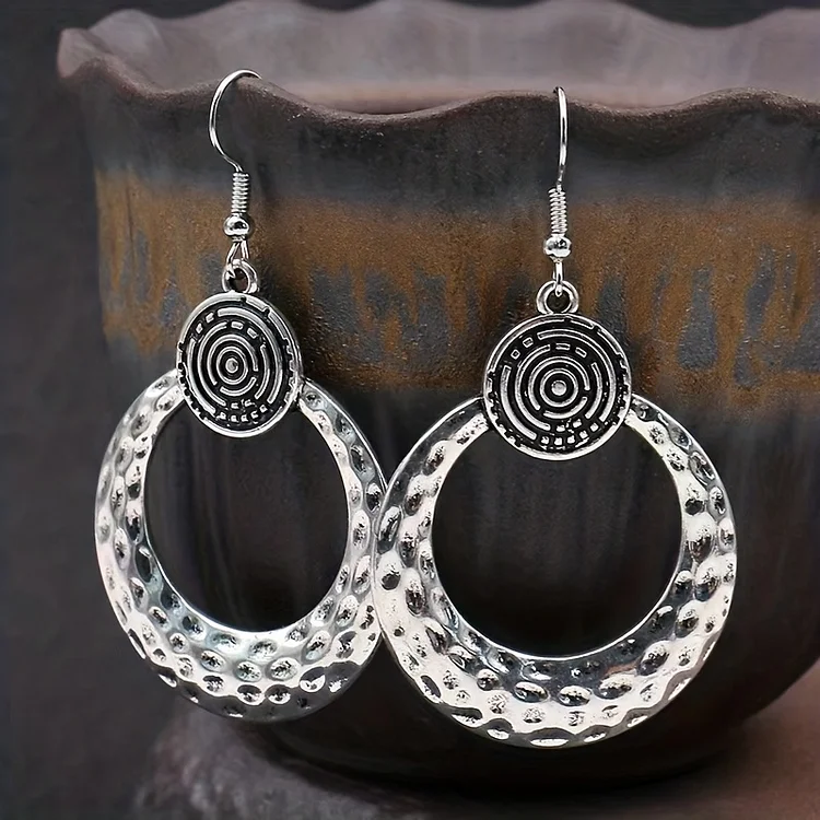 Vintage Ethnic Style Round Hollow Pattern Earrings - Image 3