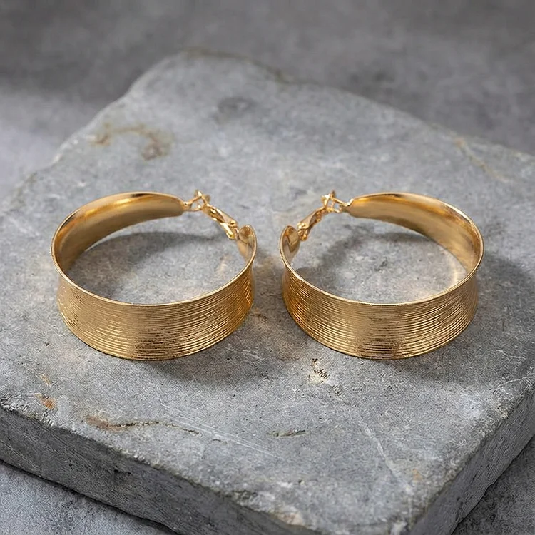 Vintage Golden Hollow Hoop Earrings - Image 2