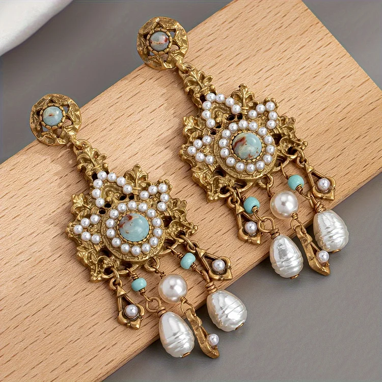 Vintage Golden Plated Copper Freshwater Pearls Earrings - Image 2