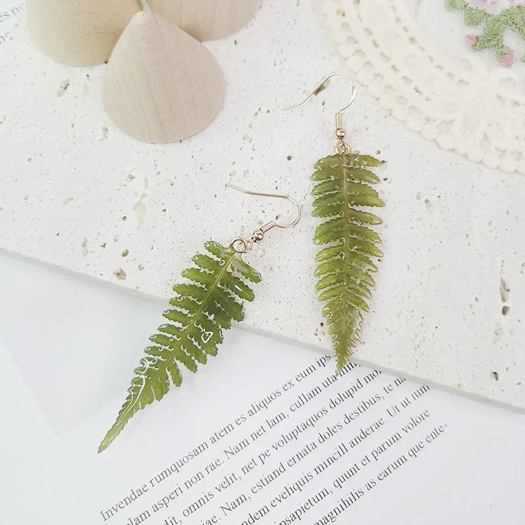 Vintage Green Leaf Earrings - Image 3