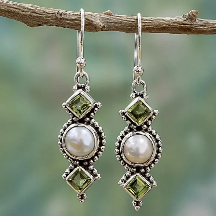 Vintage Green Moonstone Earrings - Image 3