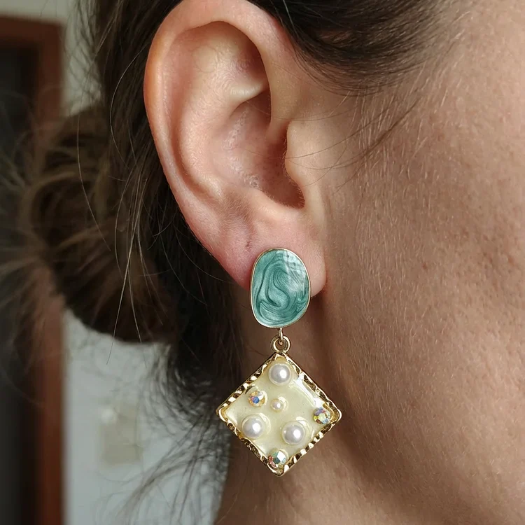 Vintage Marquise Marble & Pearl Drop Earrings - Image 3
