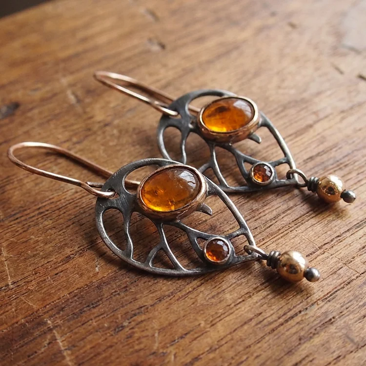 Vintage Orange Crystal Earrings - Image 3