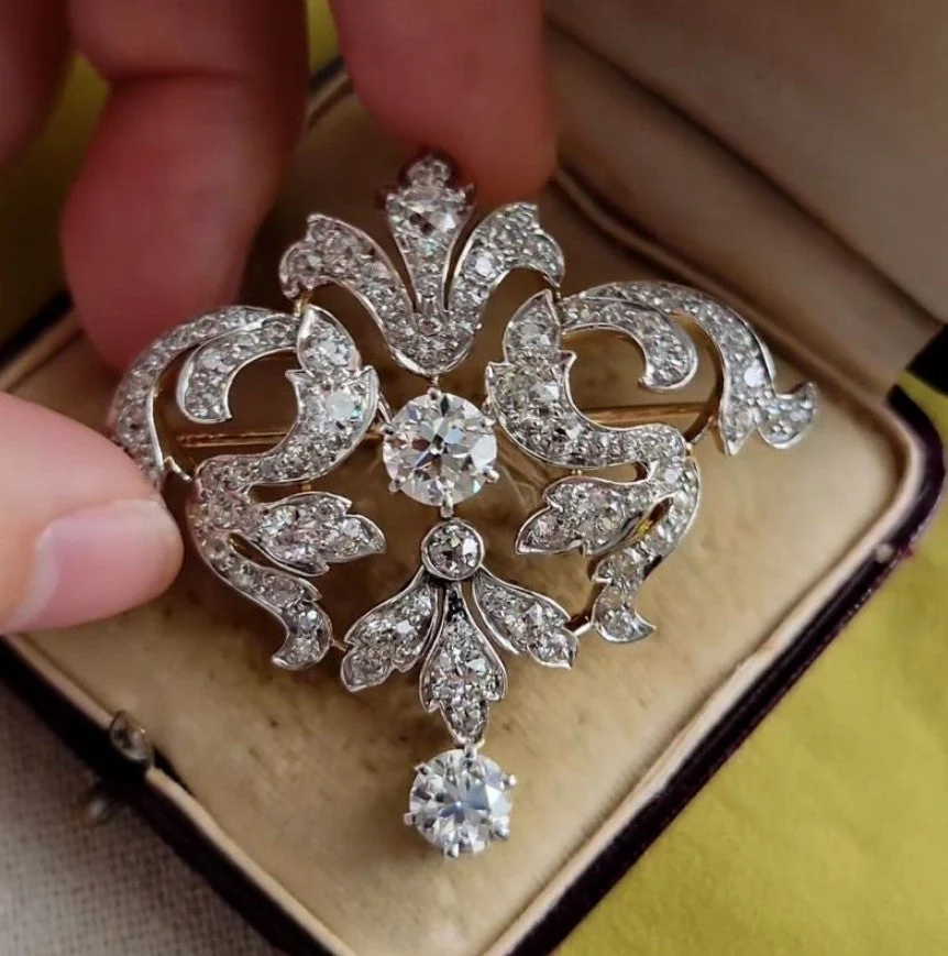 Vintage Round Cut White Sapphire Brooch - Image 2