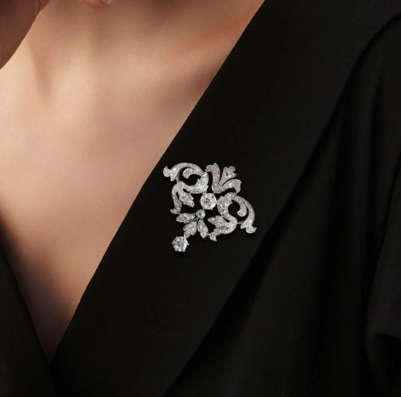 Vintage Round Cut White Sapphire Brooch - Image 3