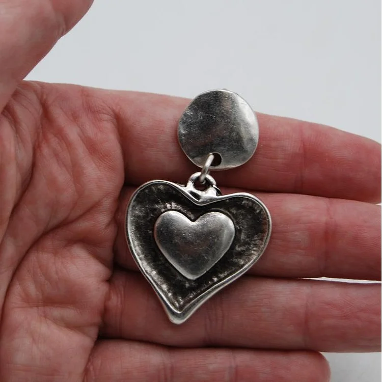 Vintage Silver Heart Earrings - Image 3