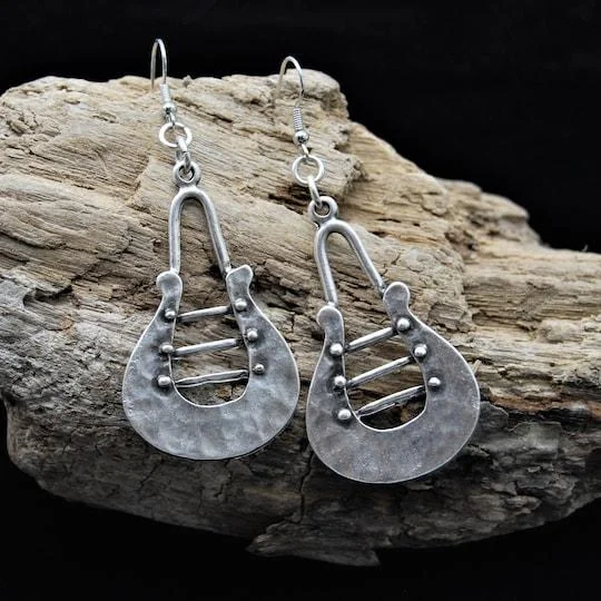 Vintage Strings Dangle Earrings - Image 3