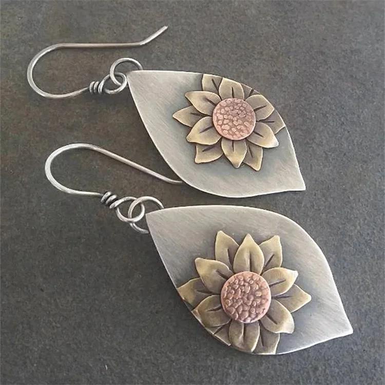 Vintage Sunflower Earrings - Image 2