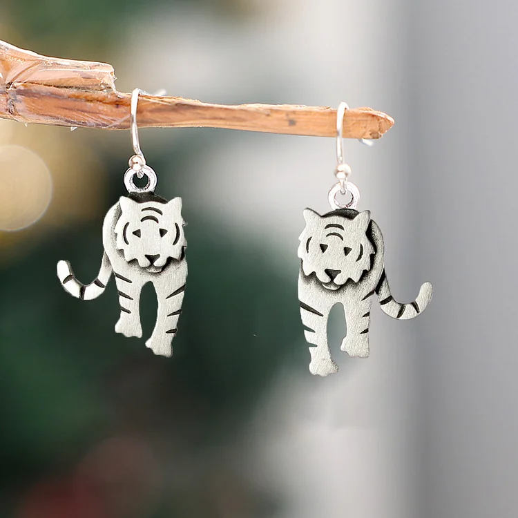 Vintage Tiger Earrings - Image 3