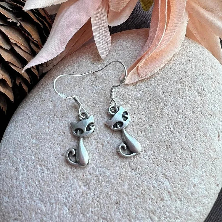 Vintage Tiny Cat Statement Dangle Hoop Earrings - Image 3