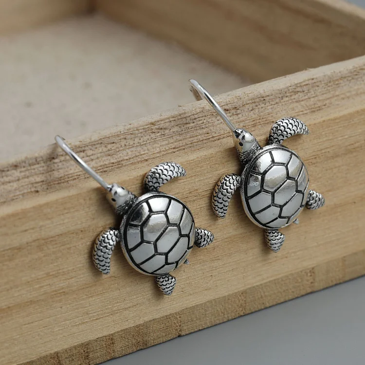Vintage Turtle Earrings - Image 2