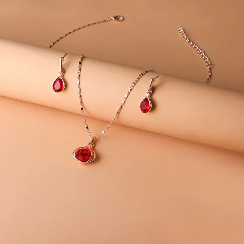Zavina Morarel Gold Jewelry Set - Image 3